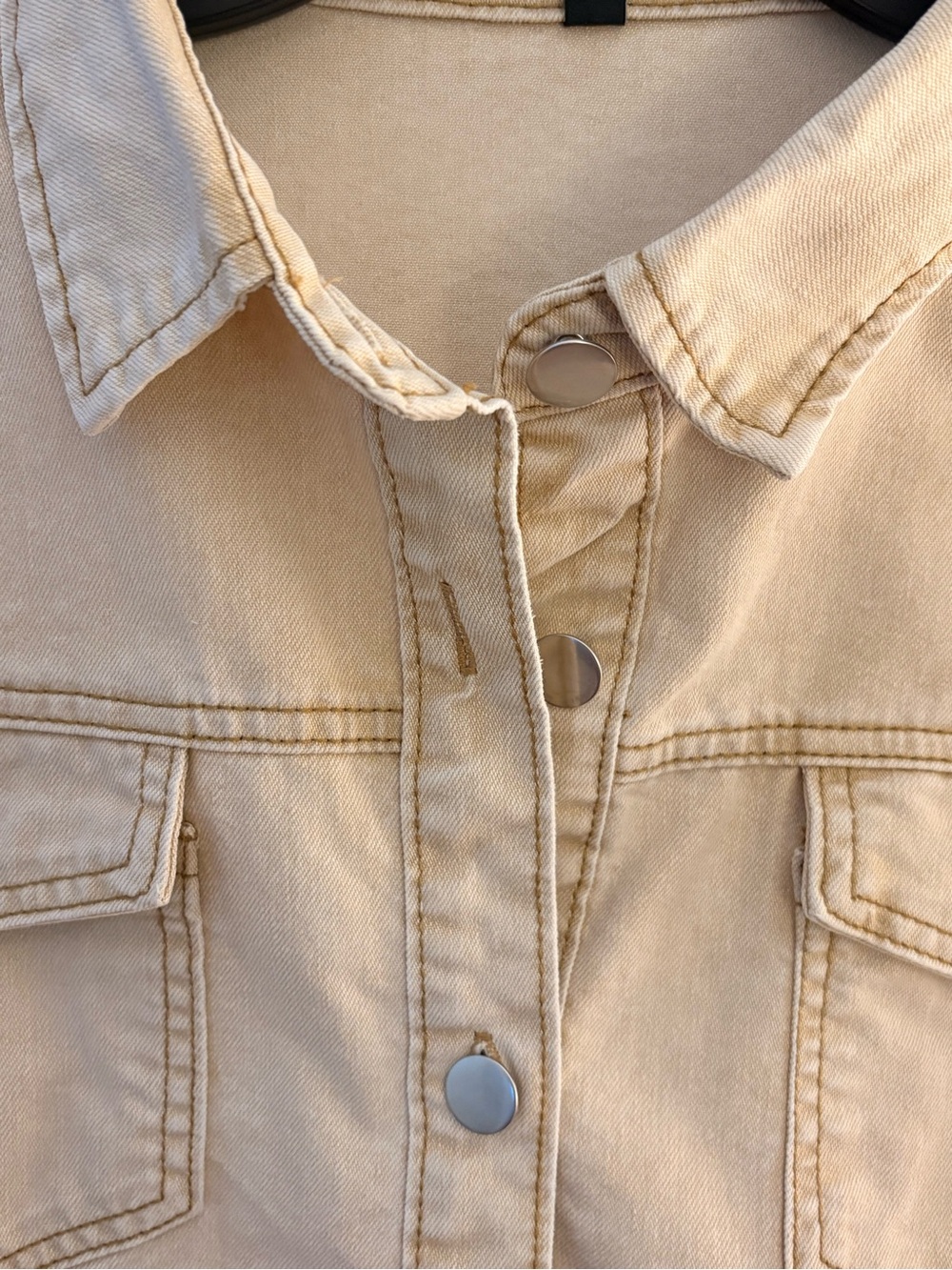 Neutral Beige Button-Front Shacket - Picture 4 of 9